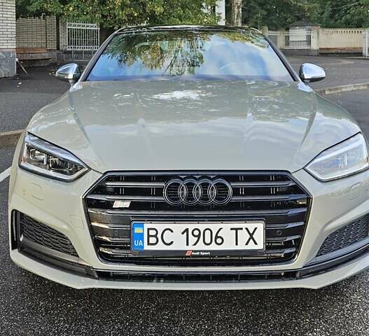 Сірий Ауді S5, об'ємом двигуна 3 л та пробігом 59 тис. км за 33400 $, фото 2 на Automoto.ua