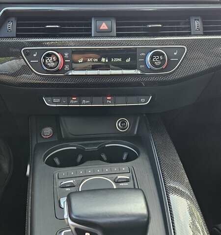 Сірий Ауді S5, об'ємом двигуна 3 л та пробігом 59 тис. км за 33400 $, фото 17 на Automoto.ua