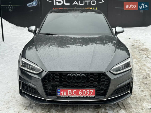 Сірий Ауді S5, об'ємом двигуна 3 л та пробігом 140 тис. км за 25999 $, фото 2 на Automoto.ua