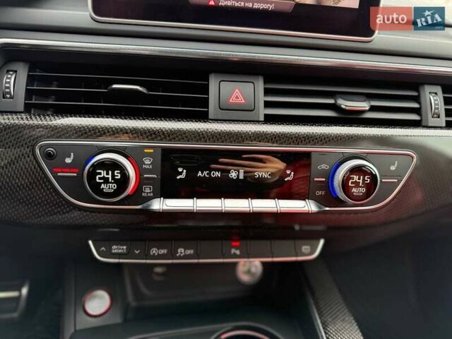 Сірий Ауді S5, об'ємом двигуна 3 л та пробігом 87 тис. км за 28799 $, фото 26 на Automoto.ua