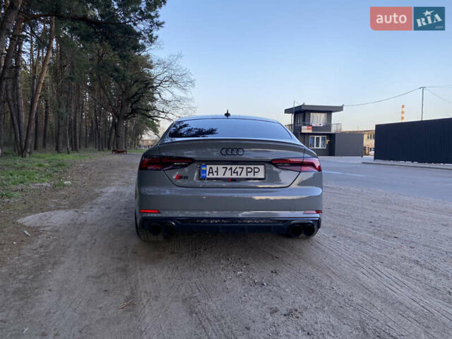 Серый Ауди С5, объемом двигателя 3 л и пробегом 130 тыс. км за 31000 $, фото 4 на Automoto.ua