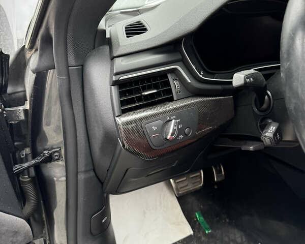 Серый Ауди С5, объемом двигателя 3 л и пробегом 97 тыс. км за 17400 $, фото 28 на Automoto.ua