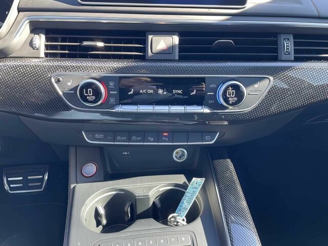 Серый Ауди С5, объемом двигателя 3 л и пробегом 43 тыс. км за 15800 $, фото 12 на Automoto.ua