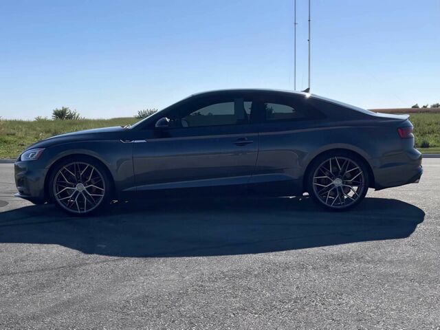 Серый Ауди С5, объемом двигателя 3 л и пробегом 43 тыс. км за 15800 $, фото 2 на Automoto.ua