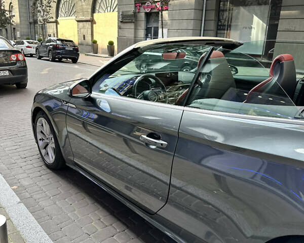 Серый Ауди С5, объемом двигателя 3 л и пробегом 67 тыс. км за 40300 $, фото 26 на Automoto.ua
