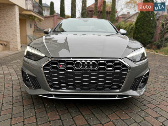Серый Ауди С5, объемом двигателя 3 л и пробегом 22 тыс. км за 45000 $, фото 4 на Automoto.ua