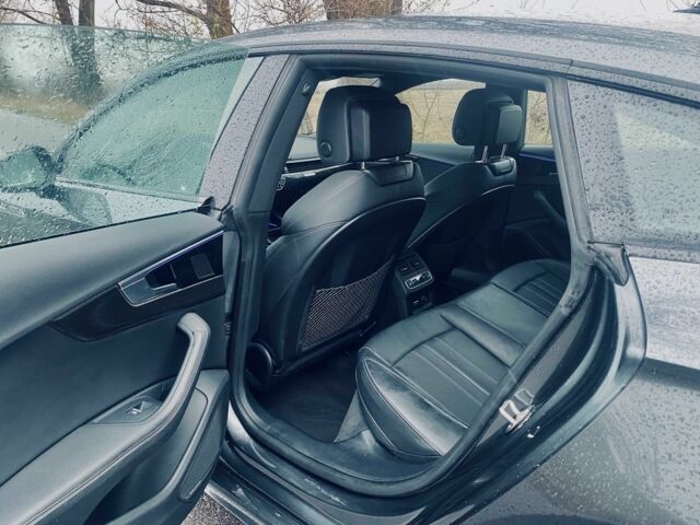 Серый Ауди С5, объемом двигателя 3 л и пробегом 25 тыс. км за 50000 $, фото 2 на Automoto.ua