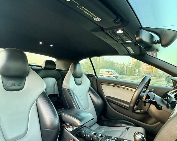 Синий Ауди С5, объемом двигателя 3 л и пробегом 75 тыс. км за 15999 $, фото 18 на Automoto.ua