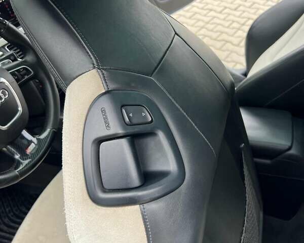 Синий Ауди С5, объемом двигателя 4.16 л и пробегом 219 тыс. км за 16900 $, фото 18 на Automoto.ua