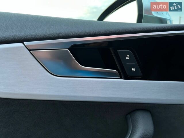 Синій Ауді S5, об'ємом двигуна 3 л та пробігом 106 тис. км за 31500 $, фото 50 на Automoto.ua