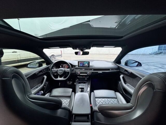 Синій Ауді S5, об'ємом двигуна 3 л та пробігом 0 тис. км за 275 $, фото 1 на Automoto.ua