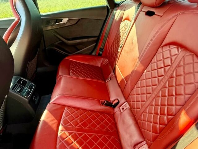 Синий Ауди С5, объемом двигателя 0 л и пробегом 47 тыс. км за 18560 $, фото 8 на Automoto.ua