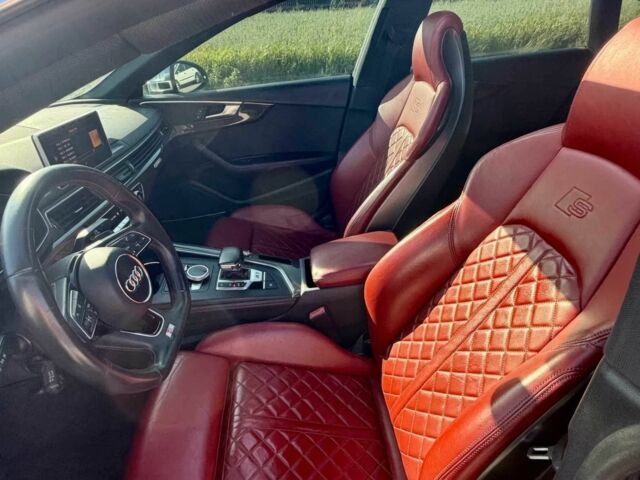 Синий Ауди С5, объемом двигателя 0 л и пробегом 47 тыс. км за 18560 $, фото 7 на Automoto.ua