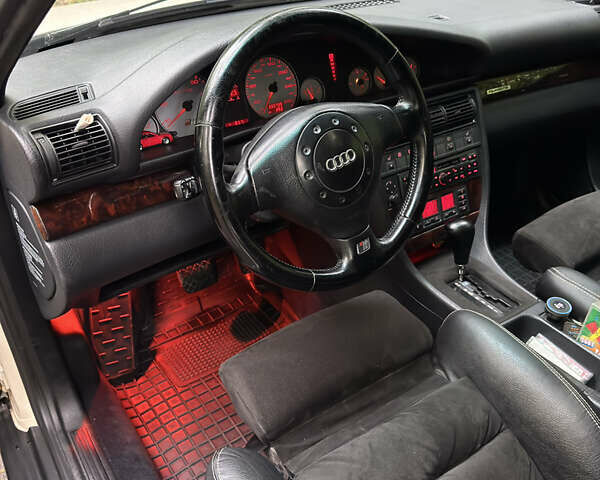 Білий Ауді С6, об'ємом двигуна 4.2 л та пробігом 333 тис. км за 8900 $, фото 36 на Automoto.ua