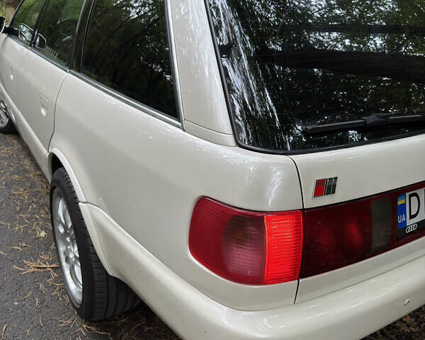 Білий Ауді С6, об'ємом двигуна 4.2 л та пробігом 333 тис. км за 8900 $, фото 18 на Automoto.ua