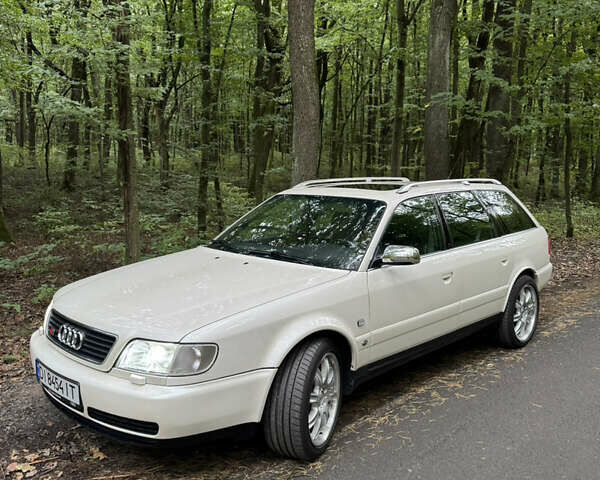 Белый Ауди С6, объемом двигателя 4.2 л и пробегом 333 тыс. км за 10600 $, фото 7 на Automoto.ua
