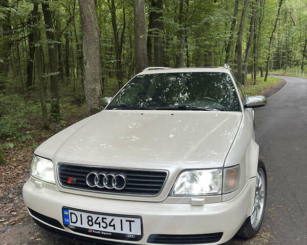 Белый Ауди С6, объемом двигателя 4.2 л и пробегом 333 тыс. км за 10600 $, фото 1 на Automoto.ua