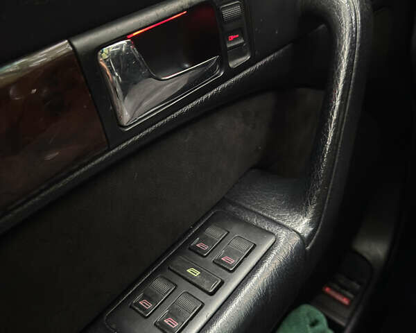 Білий Ауді С6, об'ємом двигуна 4.2 л та пробігом 333 тис. км за 8900 $, фото 39 на Automoto.ua