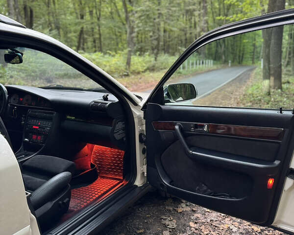 Білий Ауді С6, об'ємом двигуна 4.2 л та пробігом 333 тис. км за 8900 $, фото 26 на Automoto.ua