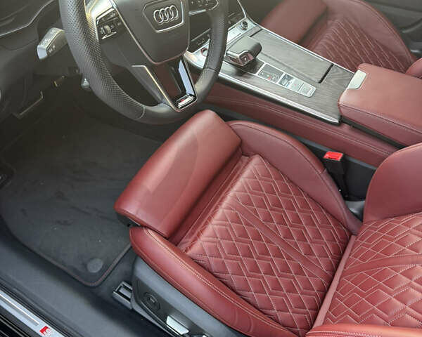 Черный Ауди С6, объемом двигателя 2.97 л и пробегом 39 тыс. км за 84000 $, фото 4 на Automoto.ua