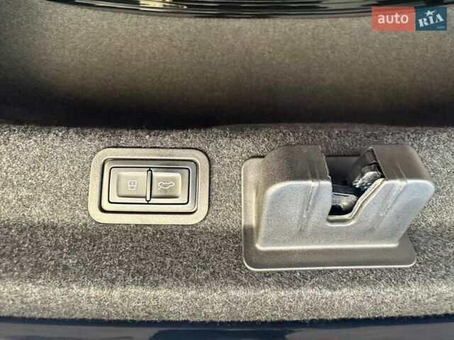 Черный Ауди С6, объемом двигателя 3 л и пробегом 5 тыс. км за 88000 $, фото 8 на Automoto.ua