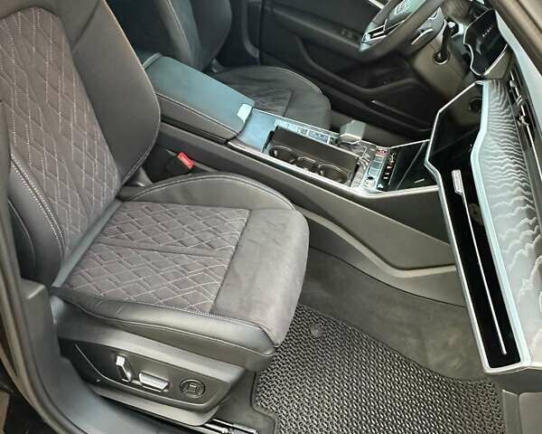 Черный Ауди С6, объемом двигателя 3 л и пробегом 5 тыс. км за 88000 $, фото 12 на Automoto.ua
