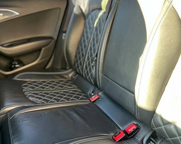 Серый Ауди С6, объемом двигателя 4 л и пробегом 150 тыс. км за 20800 $, фото 26 на Automoto.ua