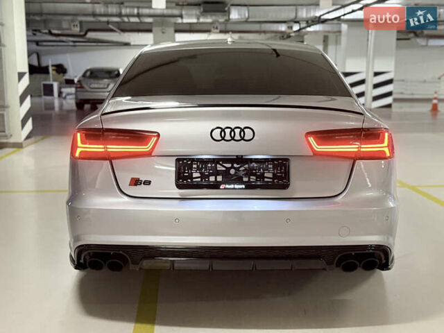 Серый Ауди С6, объемом двигателя 3.99 л и пробегом 157 тыс. км за 27500 $, фото 57 на Automoto.ua