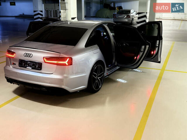Серый Ауди С6, объемом двигателя 3.99 л и пробегом 157 тыс. км за 27500 $, фото 43 на Automoto.ua