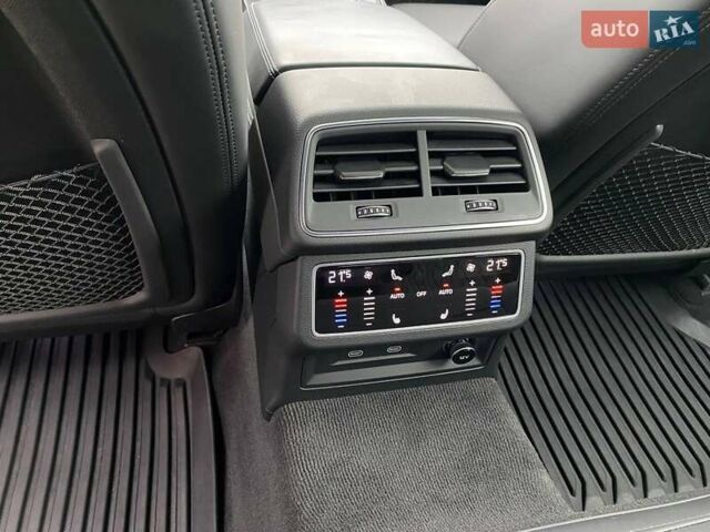 Сірий Ауді S6, об'ємом двигуна 2.9 л та пробігом 6 тис. км за 74900 $, фото 26 на Automoto.ua
