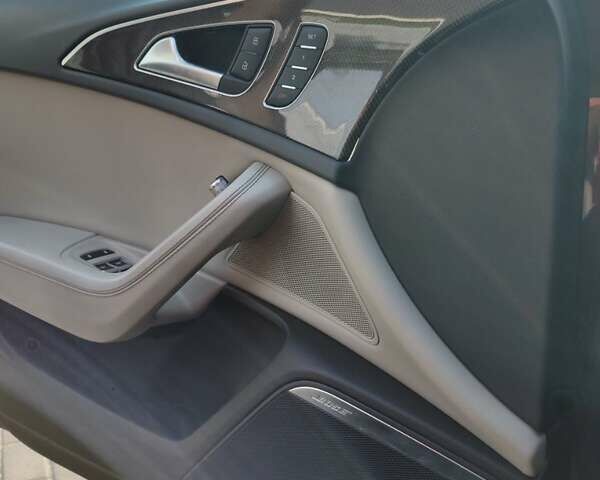 Серый Ауди С6, объемом двигателя 3.99 л и пробегом 154 тыс. км за 25500 $, фото 33 на Automoto.ua