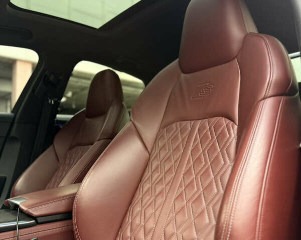 Синій Ауді С6, об'ємом двигуна 2.97 л та пробігом 80 тис. км за 56499 $, фото 32 на Automoto.ua