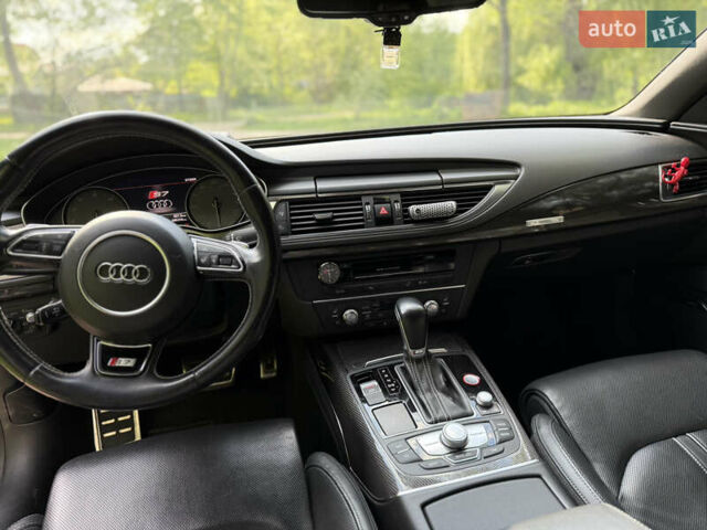 Черный Ауди С7 Спортбек, объемом двигателя 4 л и пробегом 165 тыс. км за 31400 $, фото 13 на Automoto.ua