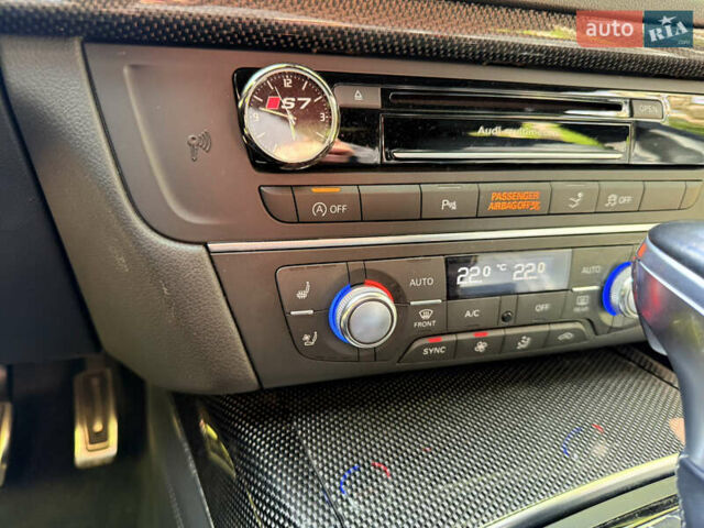 Черный Ауди С7 Спортбек, объемом двигателя 4 л и пробегом 165 тыс. км за 31400 $, фото 15 на Automoto.ua