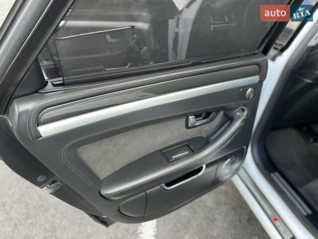 Білий Ауді S8, об'ємом двигуна 5.2 л та пробігом 140 тис. км за 17000 $, фото 22 на Automoto.ua