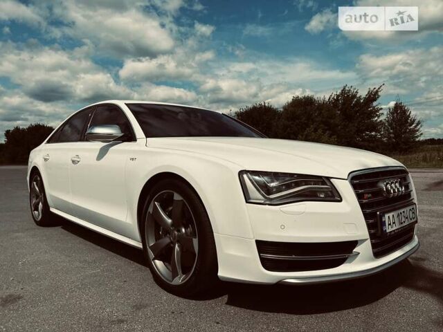 Білий Ауді S8, об'ємом двигуна 4 л та пробігом 125 тис. км за 45000 $, фото 7 на Automoto.ua