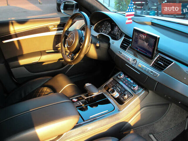 Білий Ауді S8, об'ємом двигуна 3.99 л та пробігом 91 тис. км за 41500 $, фото 36 на Automoto.ua