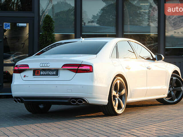 Білий Ауді S8, об'ємом двигуна 3.99 л та пробігом 91 тис. км за 41500 $, фото 15 на Automoto.ua