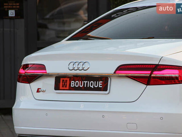Білий Ауді S8, об'ємом двигуна 3.99 л та пробігом 91 тис. км за 41500 $, фото 18 на Automoto.ua