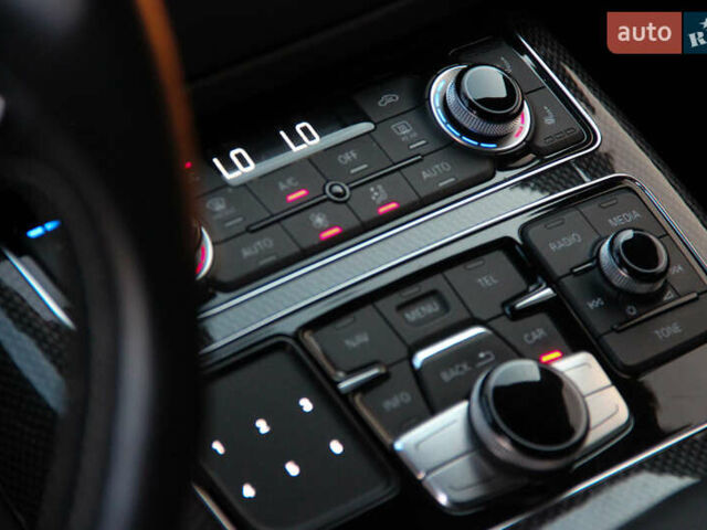 Білий Ауді S8, об'ємом двигуна 3.99 л та пробігом 91 тис. км за 41500 $, фото 33 на Automoto.ua