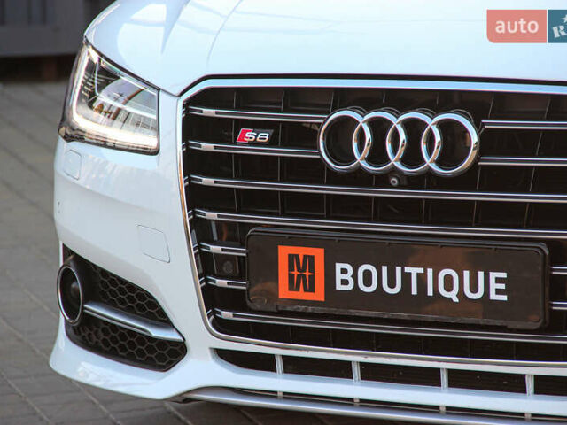 Білий Ауді S8, об'ємом двигуна 3.99 л та пробігом 91 тис. км за 41500 $, фото 4 на Automoto.ua