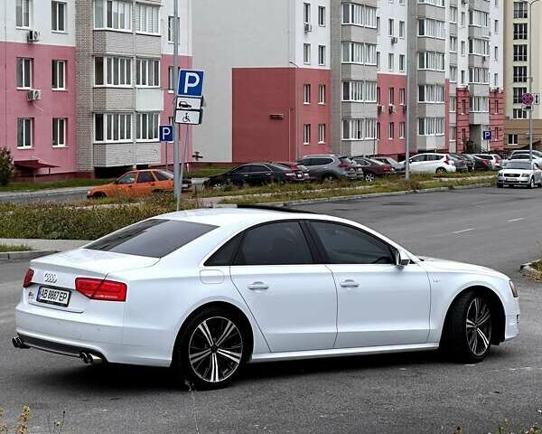 Белый Ауди С8, объемом двигателя 3.99 л и пробегом 164 тыс. км за 32999 $, фото 6 на Automoto.ua