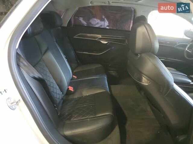 Белый Ауди С8, объемом двигателя 4 л и пробегом 98 тыс. км за 33000 $, фото 9 на Automoto.ua