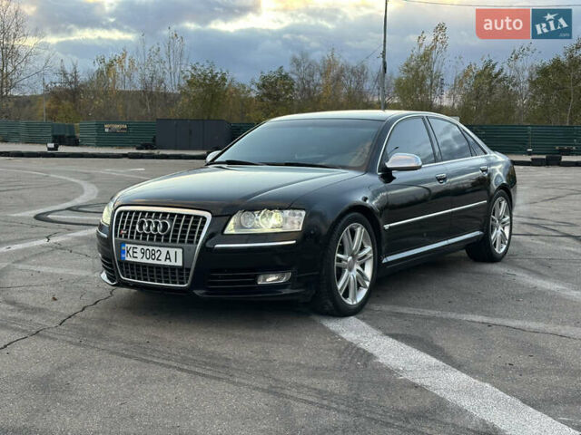 Ауди С8 2007 в Киеве на Automoto.ua Черный Ауди С8, объемом двигателя 5.2 л и пробегом 150 тыс. км за 14990 $, фото 1 на Automoto.ua