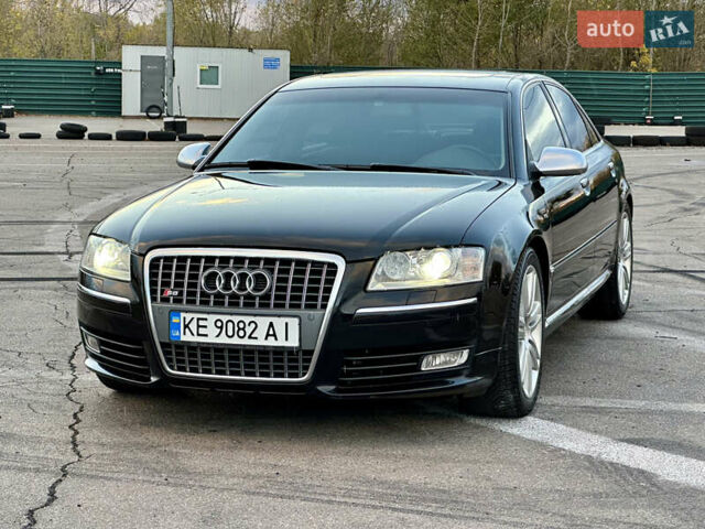 Ауди С8 2007 в Киеве на Automoto.ua Черный Ауди С8, объемом двигателя 5.2 л и пробегом 150 тыс. км за 14990 $, фото 45 на Automoto.ua