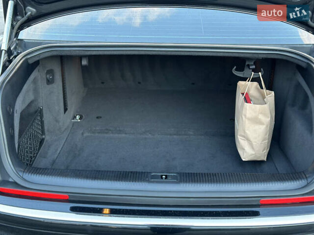 Ауди С8 2007 в Киеве на Automoto.ua Черный Ауди С8, объемом двигателя 5.2 л и пробегом 150 тыс. км за 14990 $, фото 66 на Automoto.ua