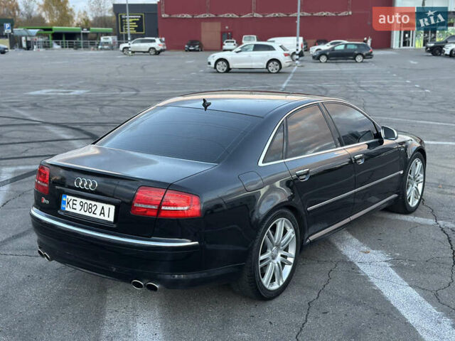 Ауди С8 2007 в Киеве на Automoto.ua Черный Ауди С8, объемом двигателя 5.2 л и пробегом 150 тыс. км за 14990 $, фото 2 на Automoto.ua
