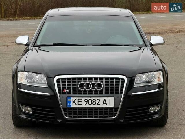 Черный Ауди С8, объемом двигателя 5.2 л и пробегом 153 тыс. км за 22777 $, фото 1 на Automoto.ua