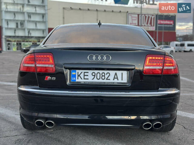 Ауди С8 2007 в Киеве на Automoto.ua Черный Ауди С8, объемом двигателя 5.2 л и пробегом 150 тыс. км за 14990 $, фото 35 на Automoto.ua