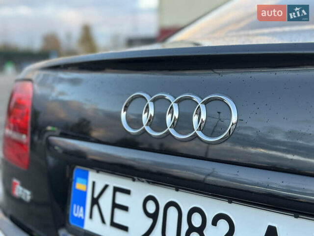Ауди С8 2007 в Киеве на Automoto.ua Черный Ауди С8, объемом двигателя 5.2 л и пробегом 150 тыс. км за 14990 $, фото 74 на Automoto.ua